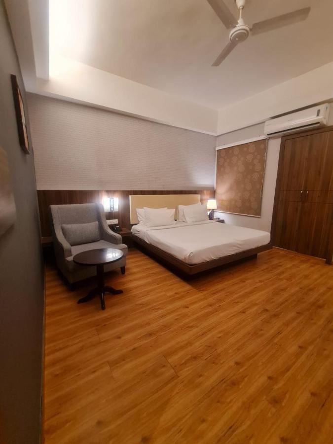 Hotel Lemon Park Haldwāni Exterior foto