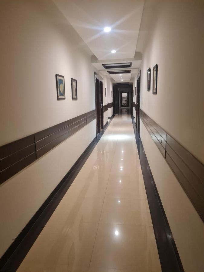 Hotel Lemon Park Haldwāni Exterior foto